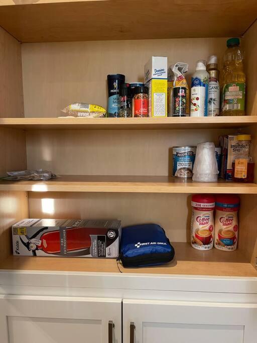 Modern/ Parking/eden Park/near Downtown/ Fcc Apartment