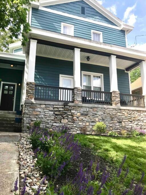 Modern/ Parking/eden Park/near Downtown/ Fcc
