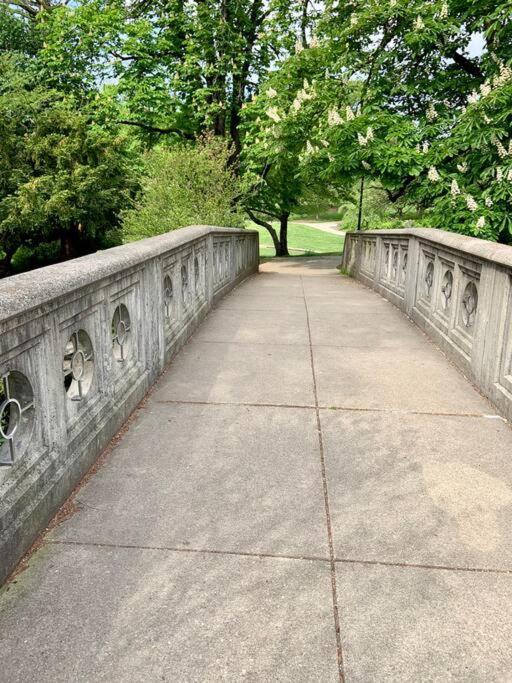 Modern/ Parking/eden Park/near Downtown/ Fcc * Cincinnati